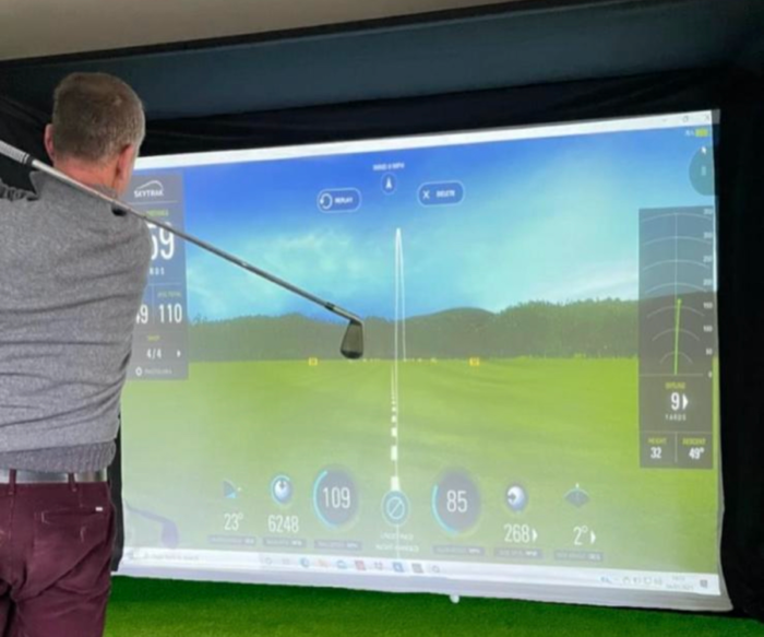 Swing Bay Golf simulator set up